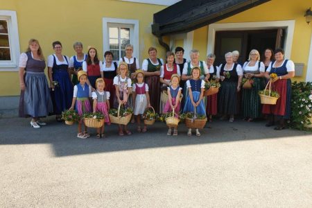 Festgottesdienst zu Mariä Himmelfahrt mit Kräuterweihe